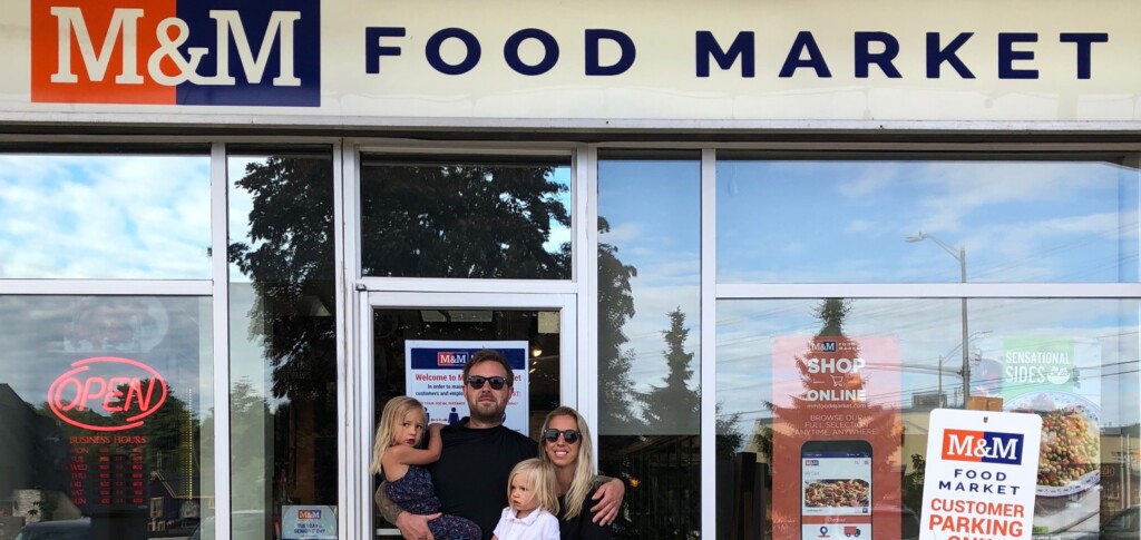 Luke Roossien and Jenny Moore with their children Lennox and Sullivan (supplied photo)