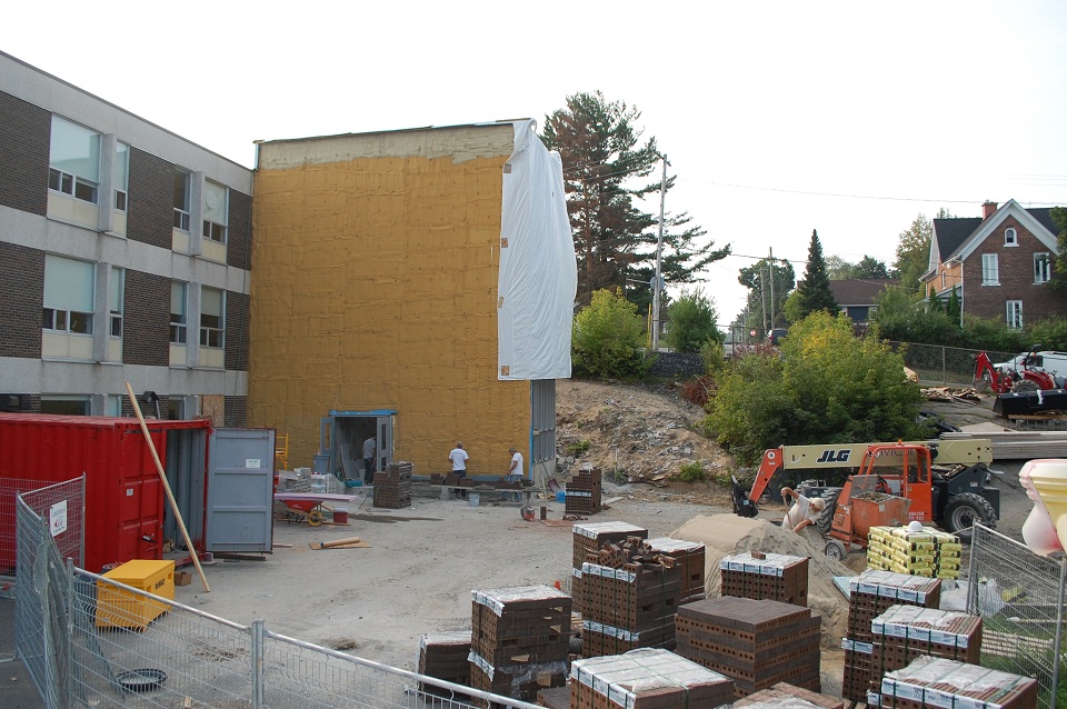Huntsville Public School addition under construction
