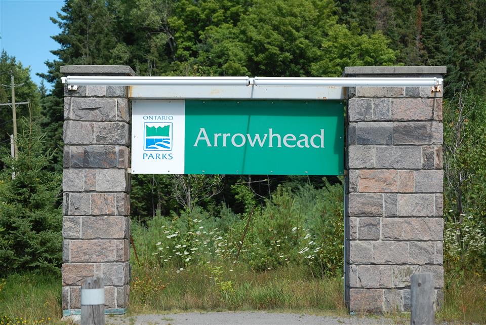 Arrowhead PP sign dh_web