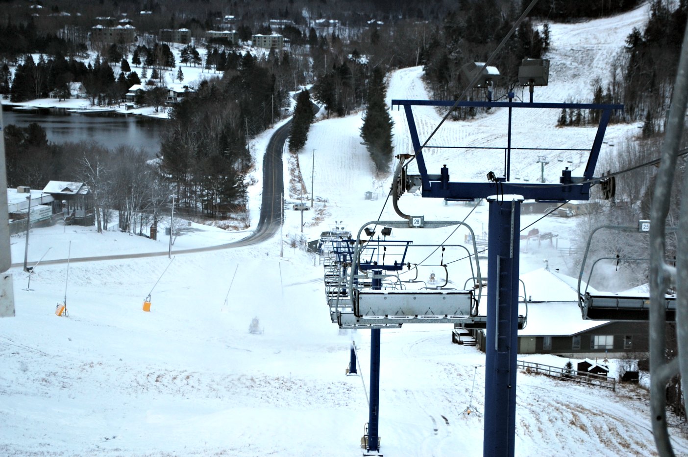 The lifts will stand still at Hidden Valley Highlands Ski Area until December 26.
