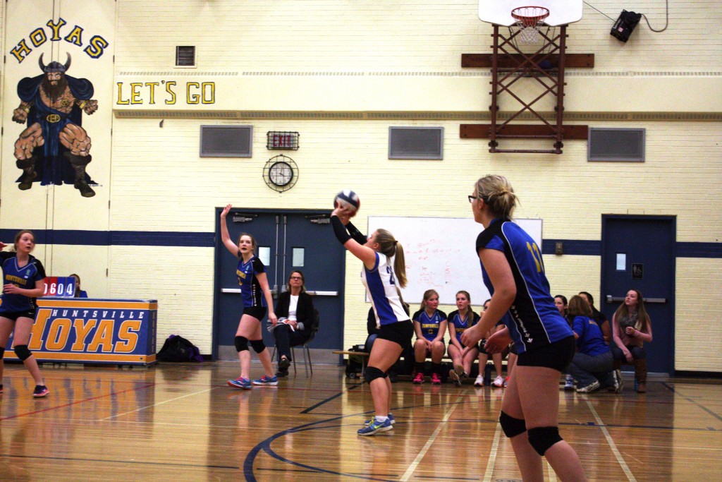 Hailey McConnell receives a pass as her teammates shift from defense to offense against the Gravenhurst Gryphons