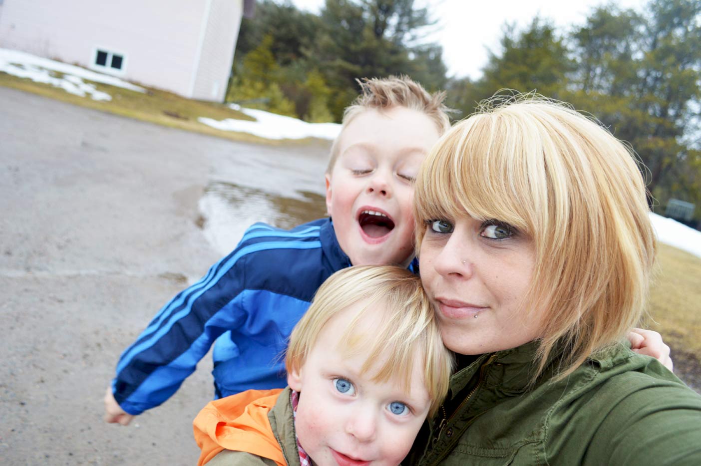 laura&theboys4