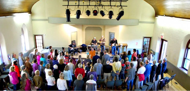 Muskoka Rock Choir presents Here Comes the Sun tonight (April 29)