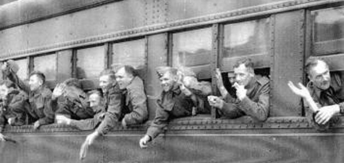 Algonquin Regiment ‘B’ Company leaving North Bay for Camp Borden, 1941