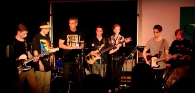HHS students rock at Caf Jam