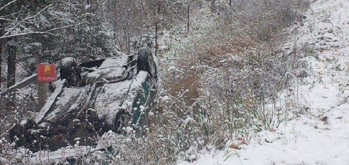 Thankfully, the driver of this car was shaken but okay after landing in the ditch on October 27. (Photo: Tamara de la Vega)