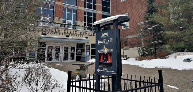 Go big or stay home: Council wants to cost out the Cadillac of theatre signs