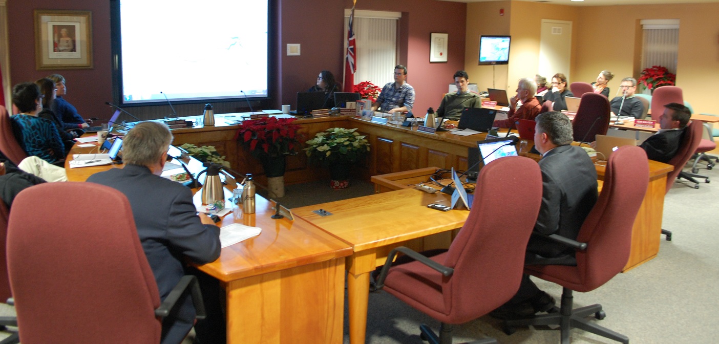 Mayor Scott Aitchison outlines his proposal for District roads at the December Council meeting