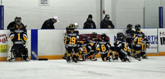 Minor Otters teams show their sportsmanship in the OMHA playdowns