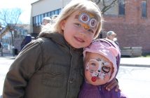 Zoe and Sasha Singer show off their newly painted faces