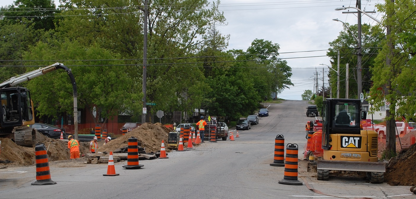 Minerva St-Centre St construction