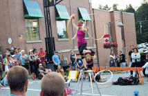 It was a balancing act for this lovely street performer...