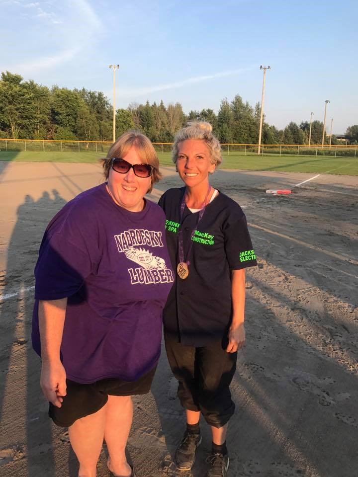 Nadrofsky Lumber awarded Terilyn from the Dig It Chicks (right) game MVP (Photo: Casey Rosbottom Menard)