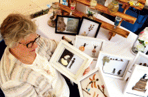 Donna Fraser of Katieface Creations is serious about pebble art. It's unique and eye-catching and not one piece will be the same as another.
