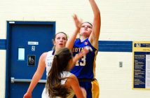 Jamie Steel goes for the basket (Photo: Dawn Huddlestone)