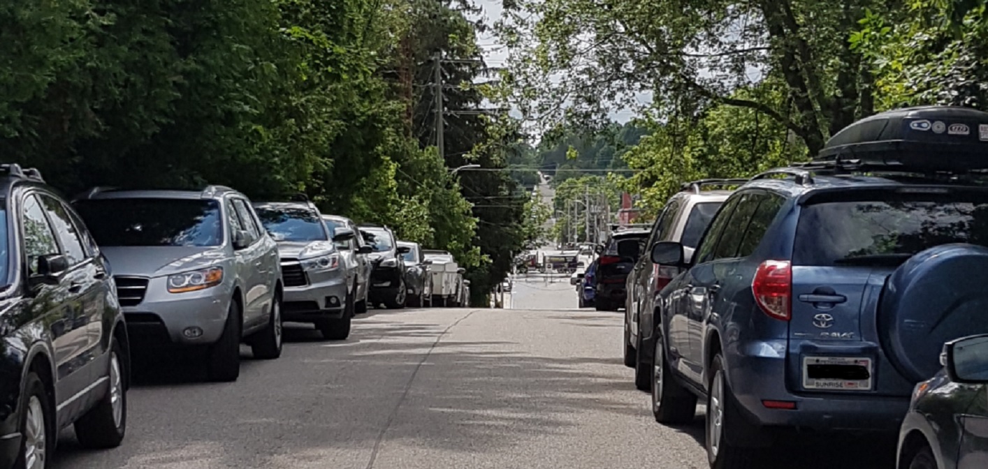 Parking on West Street North during downtown events restricts traffic flow (Photo: Town of Huntsville staff report)