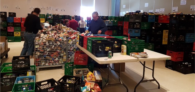 Community donates 50,000 pounds of food to 29th annual Project Porchlight Food Drive