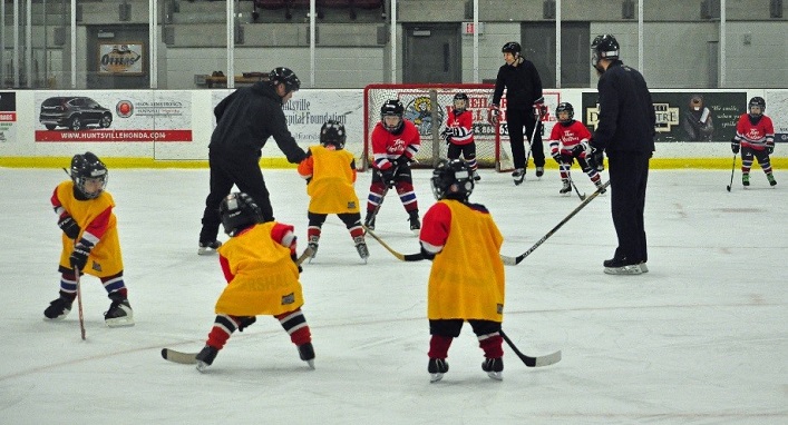 Some wee TimBits players took to the ice for a short game after the first period