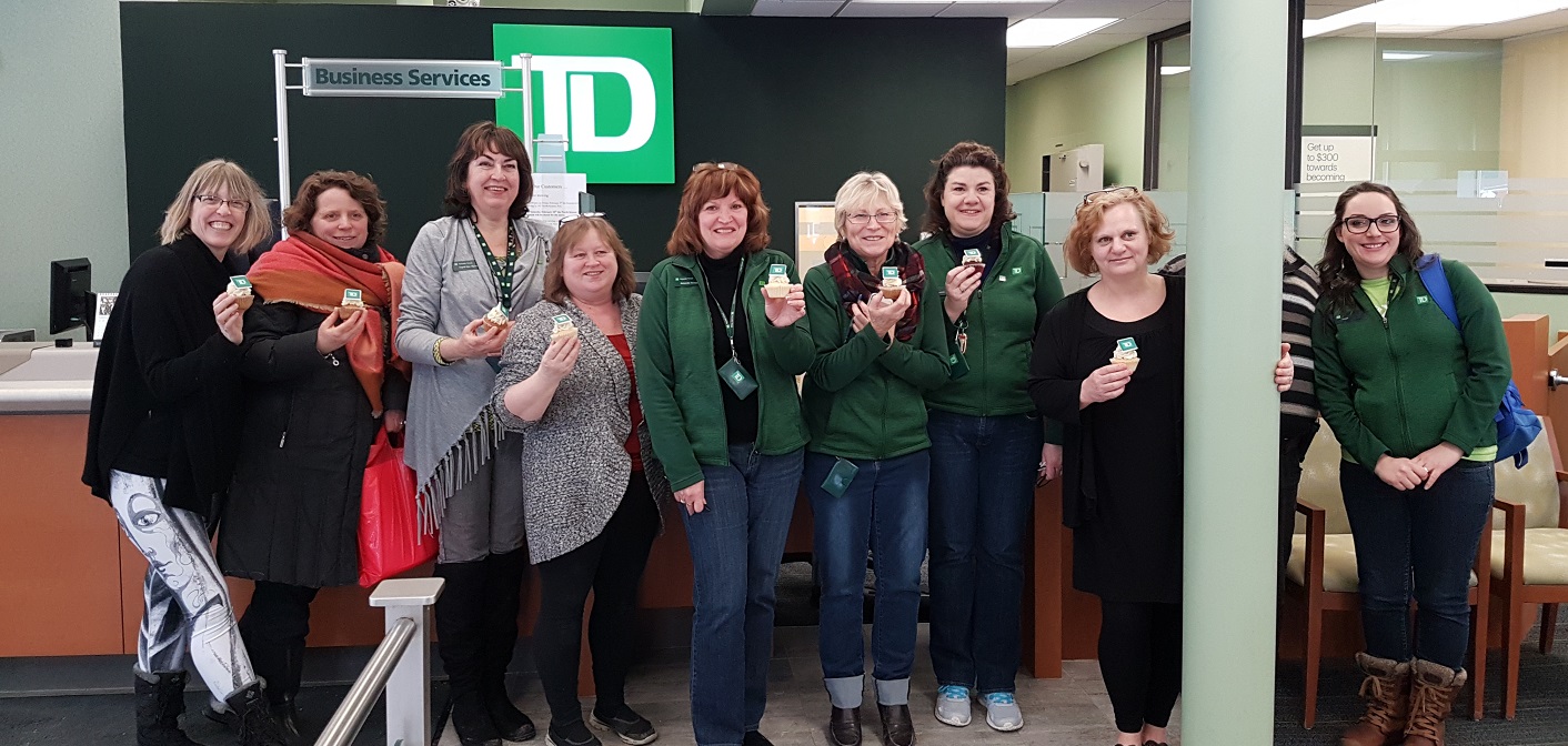 Main Street merchants and TD Canada Trust staff say farewell over cupcakes