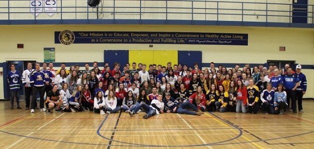 Huntsville shows support for the Humboldt Broncos community on Jersey Day