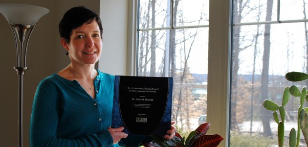 Hospice Huntsville medical director, Dr. Deb Harrold, receives provincial award