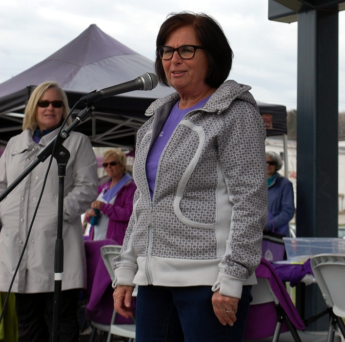 Hospice Huntsville Executive Director Bev Lashbrook thanks the hikers for their support