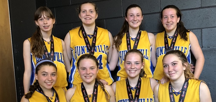The Huntsville Hurricanes U16 Girls at the Ontario Cup (Photo: Sheila Roberson)