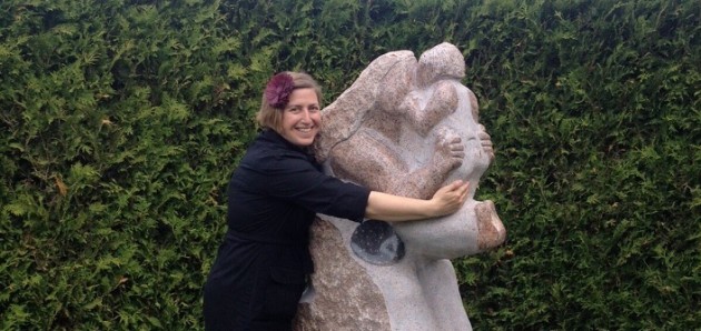 Local stone sculptor, Elise Muller, wins national competition and $20,000 prize