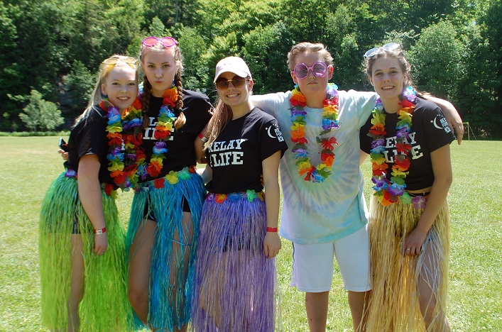 Members of the Hawaiian Helpers relay team (from left) Taiya Carter, Ella Joiner, Megan Cameron, Nathan Sharpe, and Kenzie Nichols (Photo: Dawn Huddlestone)