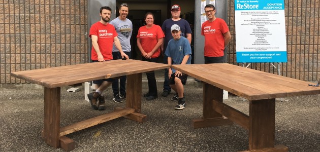Riverside students build harvest tables for Habitat homes