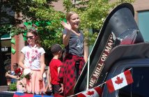 The Mill on Main gives a happy wave to spectators (Photo: Dawn Huddlestone)