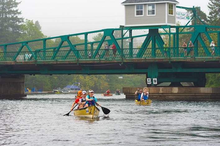 Paddlers pass under the swing bridge headed for the turnaround at the Huntsville Town Dock (Photo: Randy Mitson)