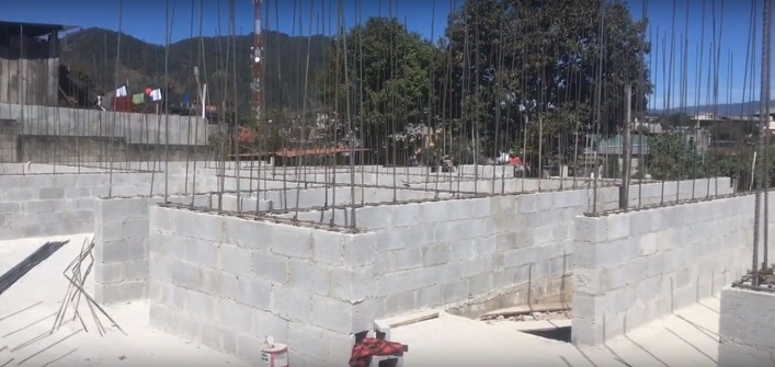 Hospital in Nebaj Guatemala under construction in March 2018 (Screenshot from a video by alexistaylormusic / YouTube)