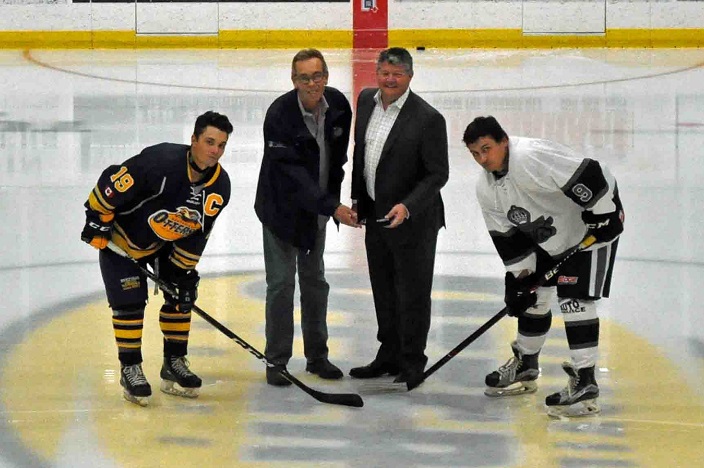 Jr C Otters ceremonial puck drop with Mayor Scott Aitchison to start the 2018/19 season