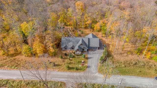 Harvey Kalles Real Estate Robinson Estates Executive Home With Lots Of Privacy