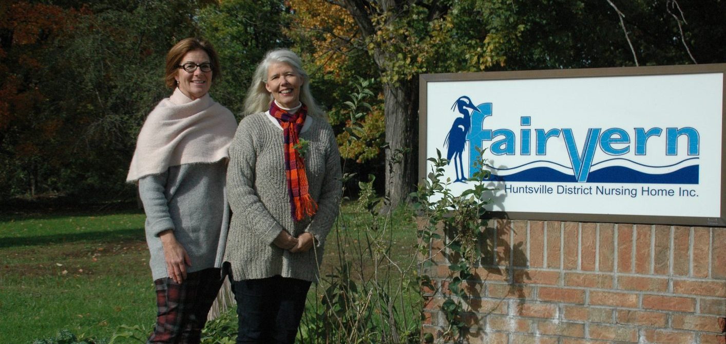 Dana Murdy (left), Chair of Board of Directors for Fairvern Nursing Home with Jan Jacklin, Artistic Director/Producer of Dot The T Productions (Photo: Steven Jacklin)