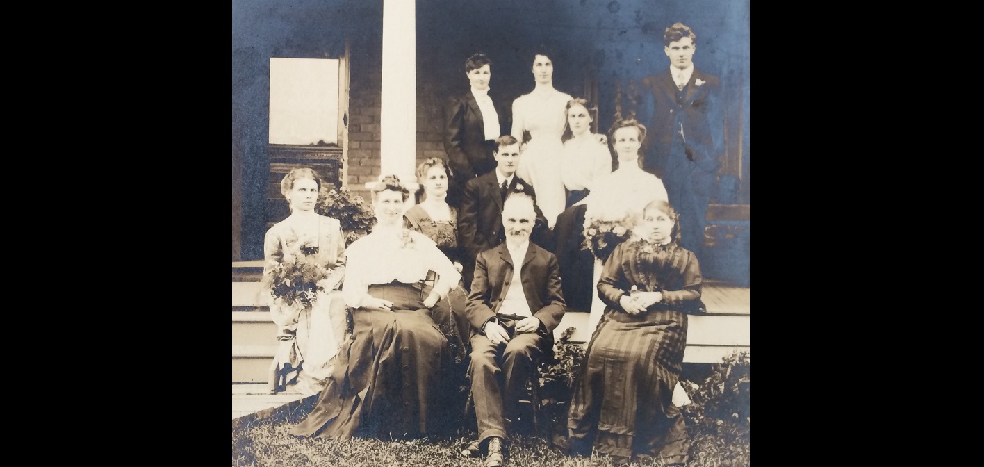 Wayback Wednesday 2018-39b Fred Francis and family photo courtesy of Tim Wilgress