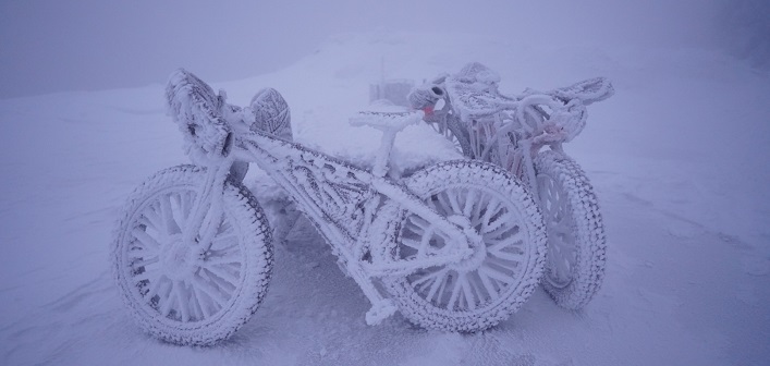 Both bikes and people will have to withstand snow, ice and bitter cold during the James Bay Descent (Photo: Eric Batty at Whiteface Mountain)