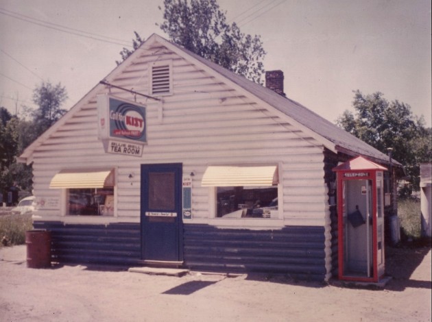 It’s Wayback Wednesday: Blue Bell Tea Room