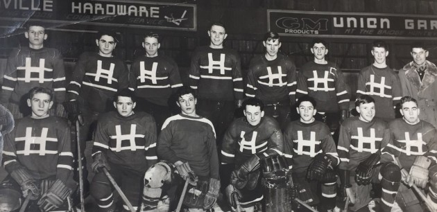 It’s Wayback Wednesday: Hockey team