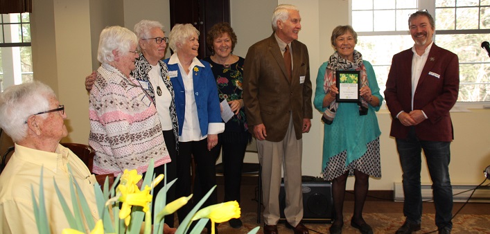 The Huntsville branch of the Canadian Cancer Society receives their Celebrating Impact in Community Operations Award from Jeff Cornett (far right).  Branch president Linda Smith (second from right) received the award on behalf of the group. (supplied)
