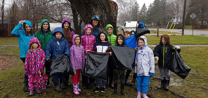 Muskoka Montessori School students picked up litter for Earth Week