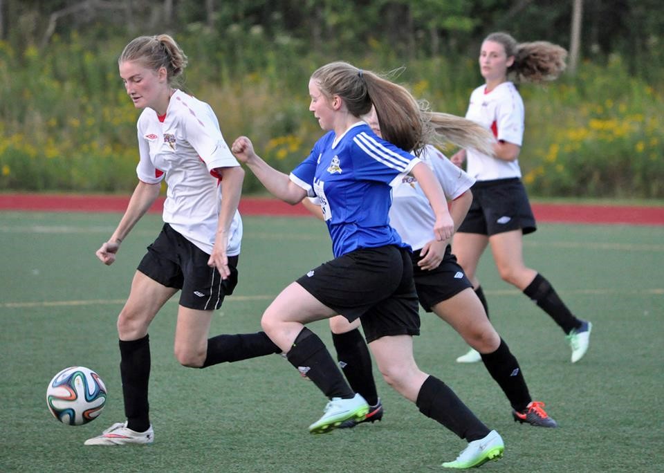 Sophie Small (in blue) loves to challenge her opponents (supplied)
