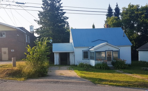 Town in the process of purchasing 10 Veterans Way to put up a parking lot