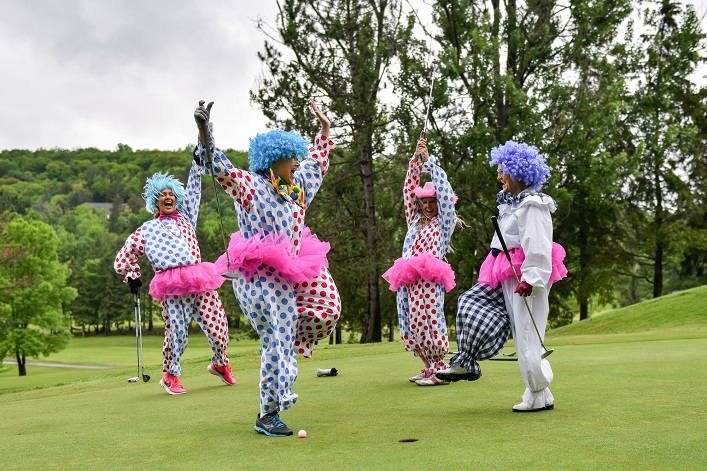 No clowning around! There's always something to get exited about at Golf Fore the Girls (Photo: Kelly Holinshead)