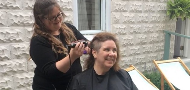 Laura Veenstra raises $4,500 for cancer society in head-shaving fundraiser