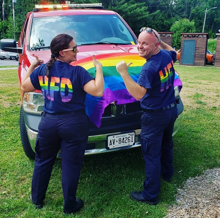 The Huntsville Lake of Bays Fire Department cooked up hot dogs for the party (@portsydneyffa / Instagram)