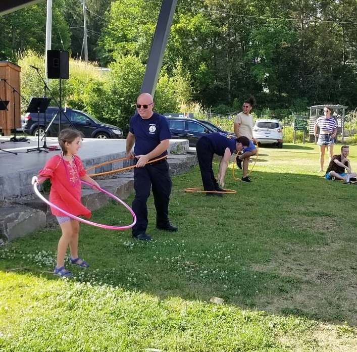 A hula hoop contest was a popular activity (@muskokapride / Instagram)