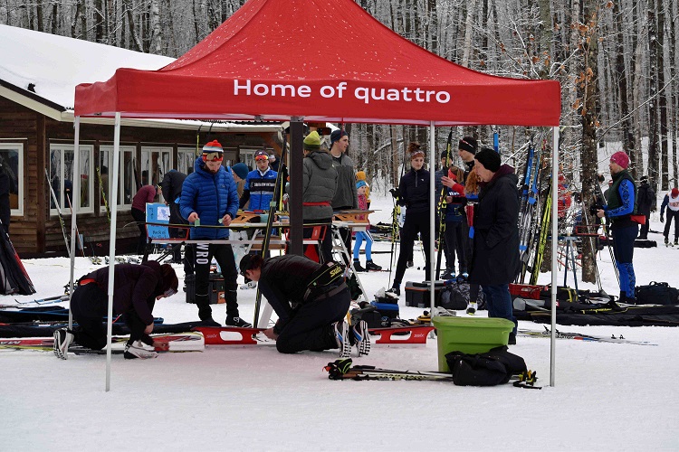 Racers ready their skis for the conditions (Cheyenne Wood)