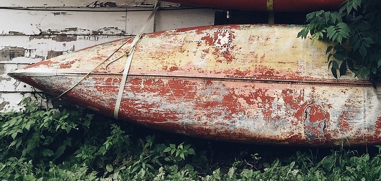 old canoe (pixabay.com)
